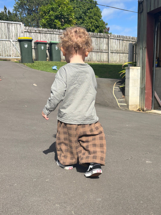 The Woven Check Pants