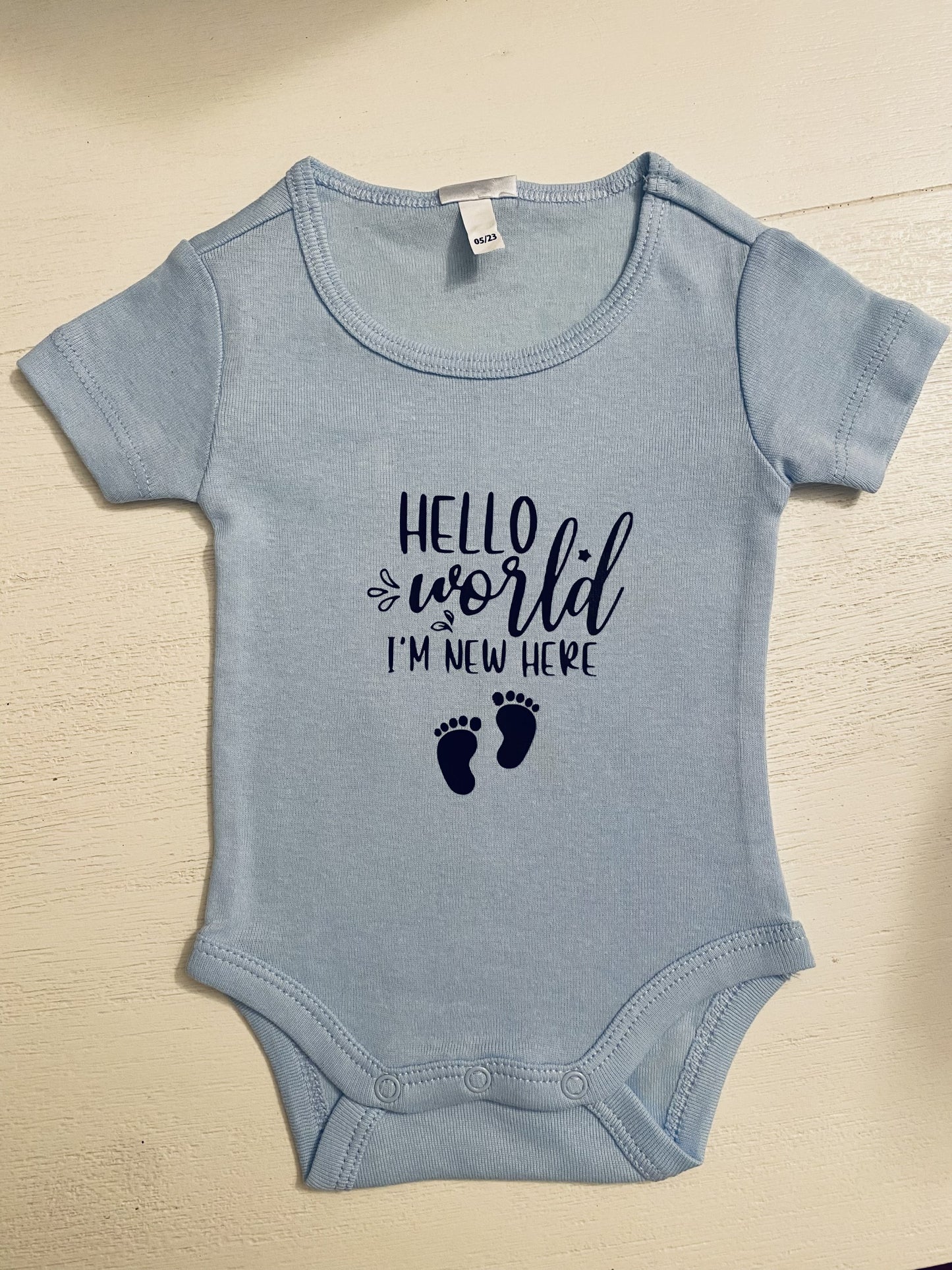 Birth arrival announcement onesie