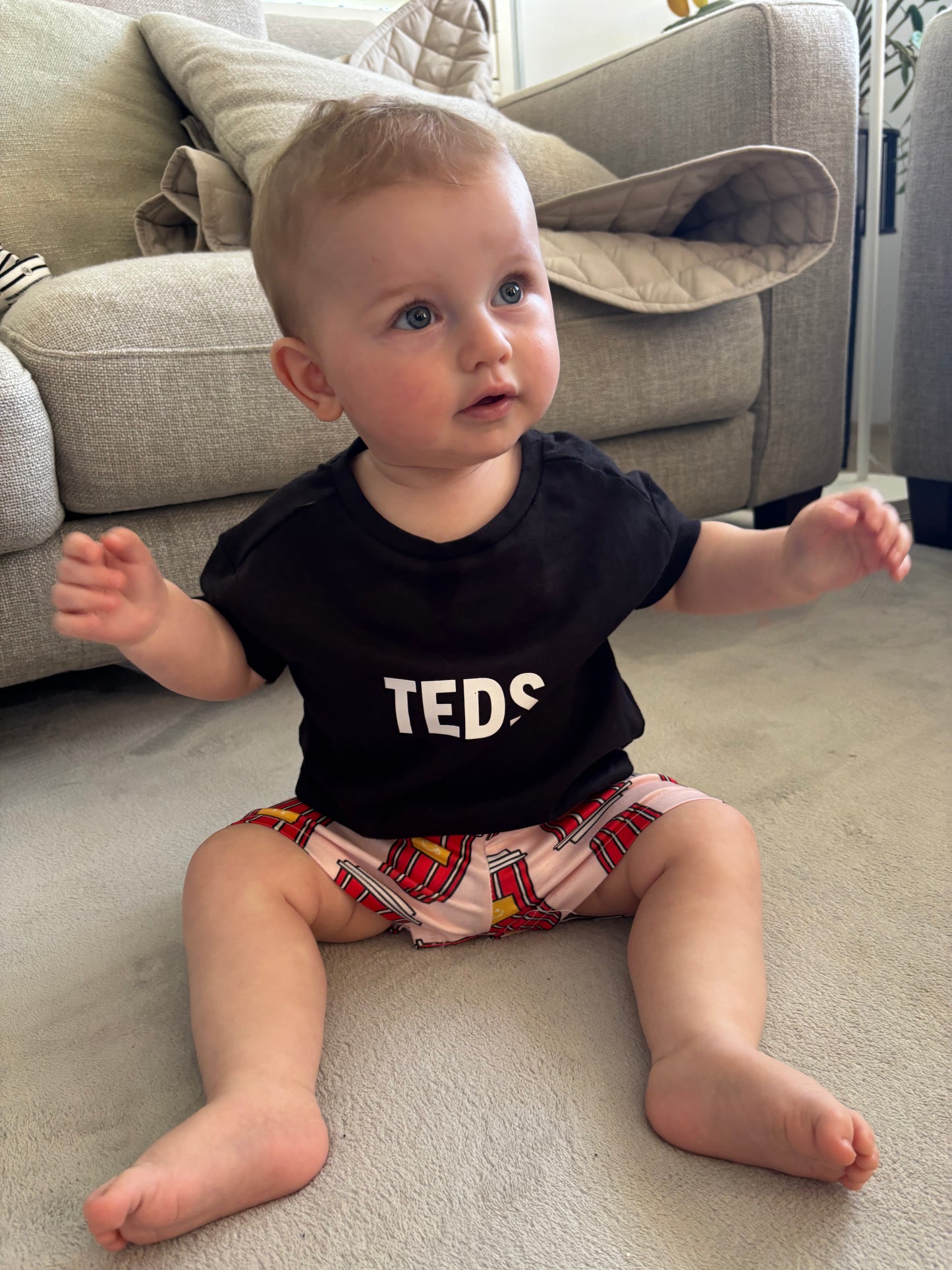 The Fizzy Friday Shorts