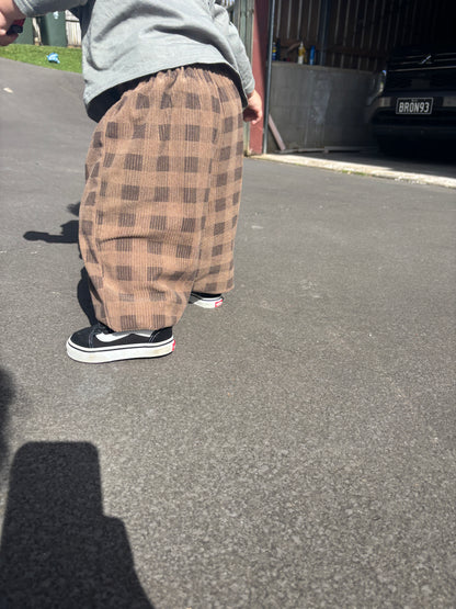 The Woven Check Pants