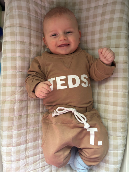 Crew neck sweatsuit set