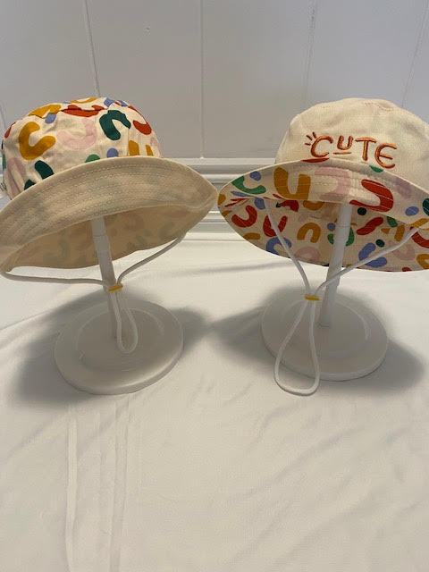 Bucket hat